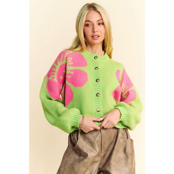 Davi & Dani Flower Contrast Round Neck Long Sleeves Cropped Cardigan | Lime - Picture 3 of 6